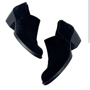 Born Antonia Distressed Burnished Leather Western Ankle Booties Black Size 8